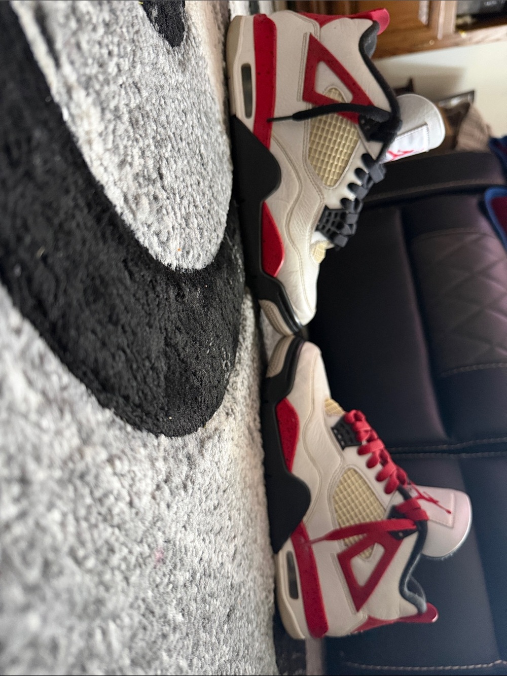 Jordan Retro 4 White Red Black Sneakers